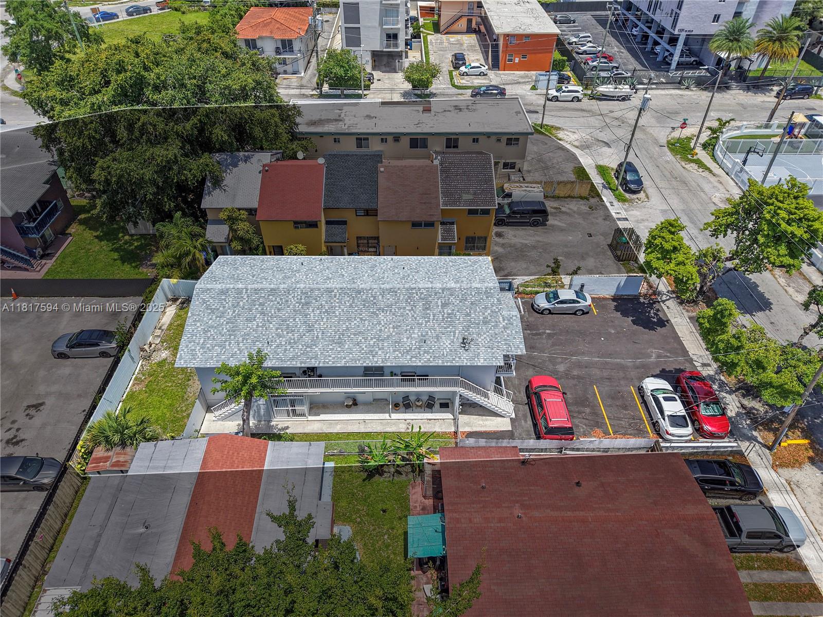 1621 NW 16th St,Miami, FL 33125
