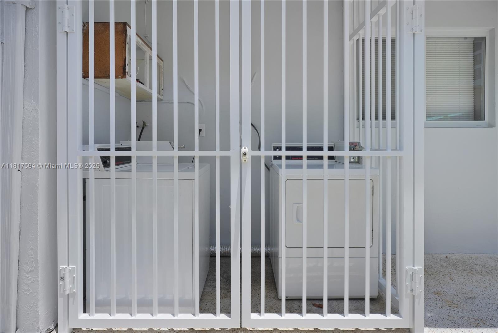 1621 NW 16th St,Miami, FL 33125