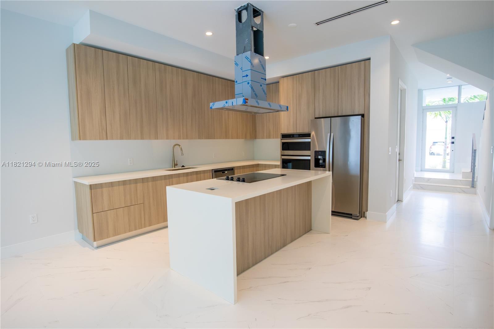 3374 Day Ave #A Miami, FL 33133