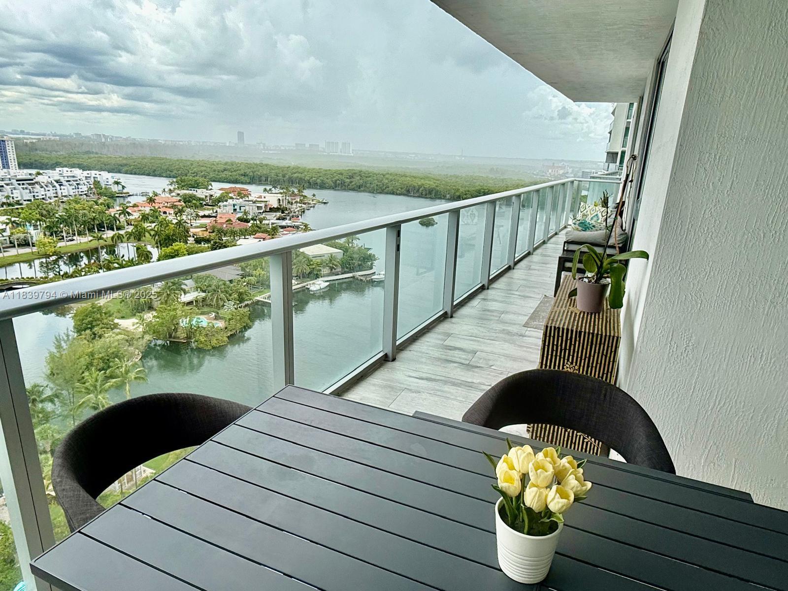 image Parque Towers Condo25