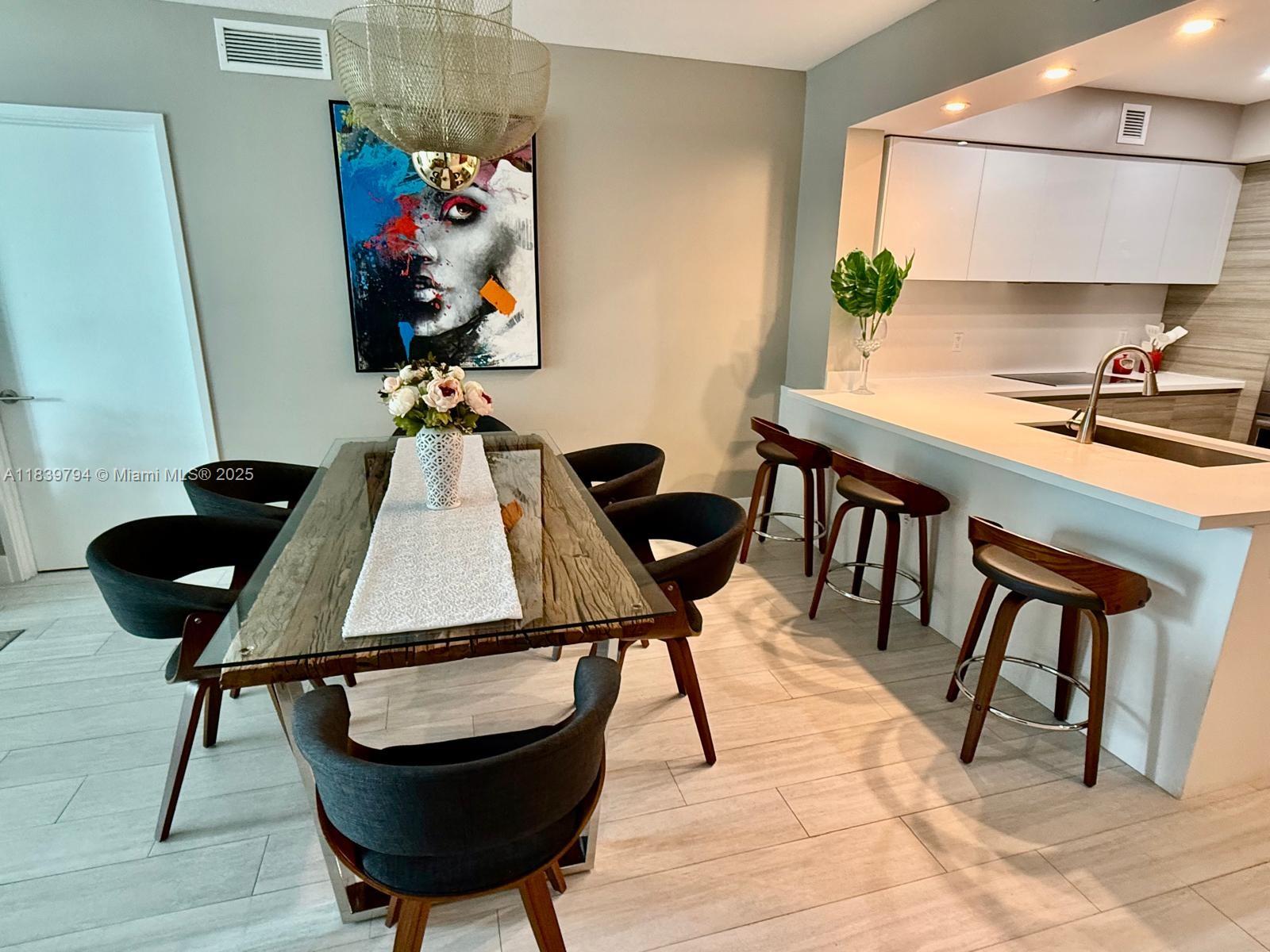 image Parque Towers Condo2