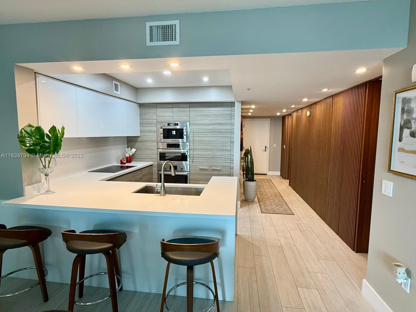 image Parque Towers Condo3