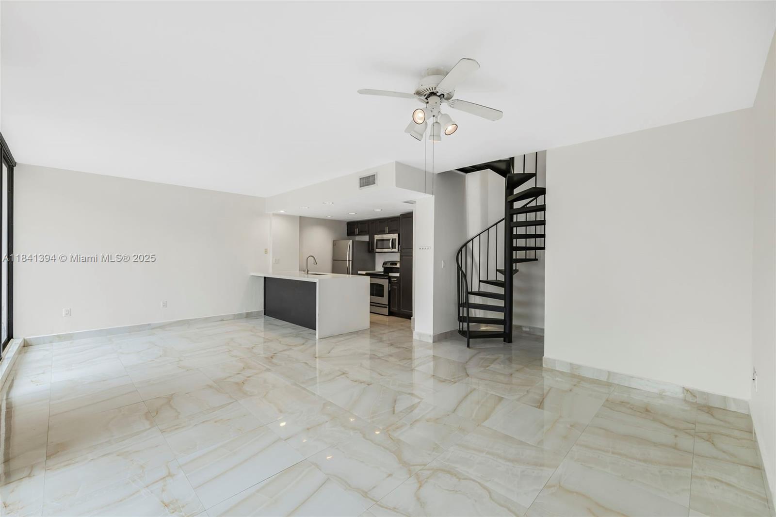3192 Bird Ave #16