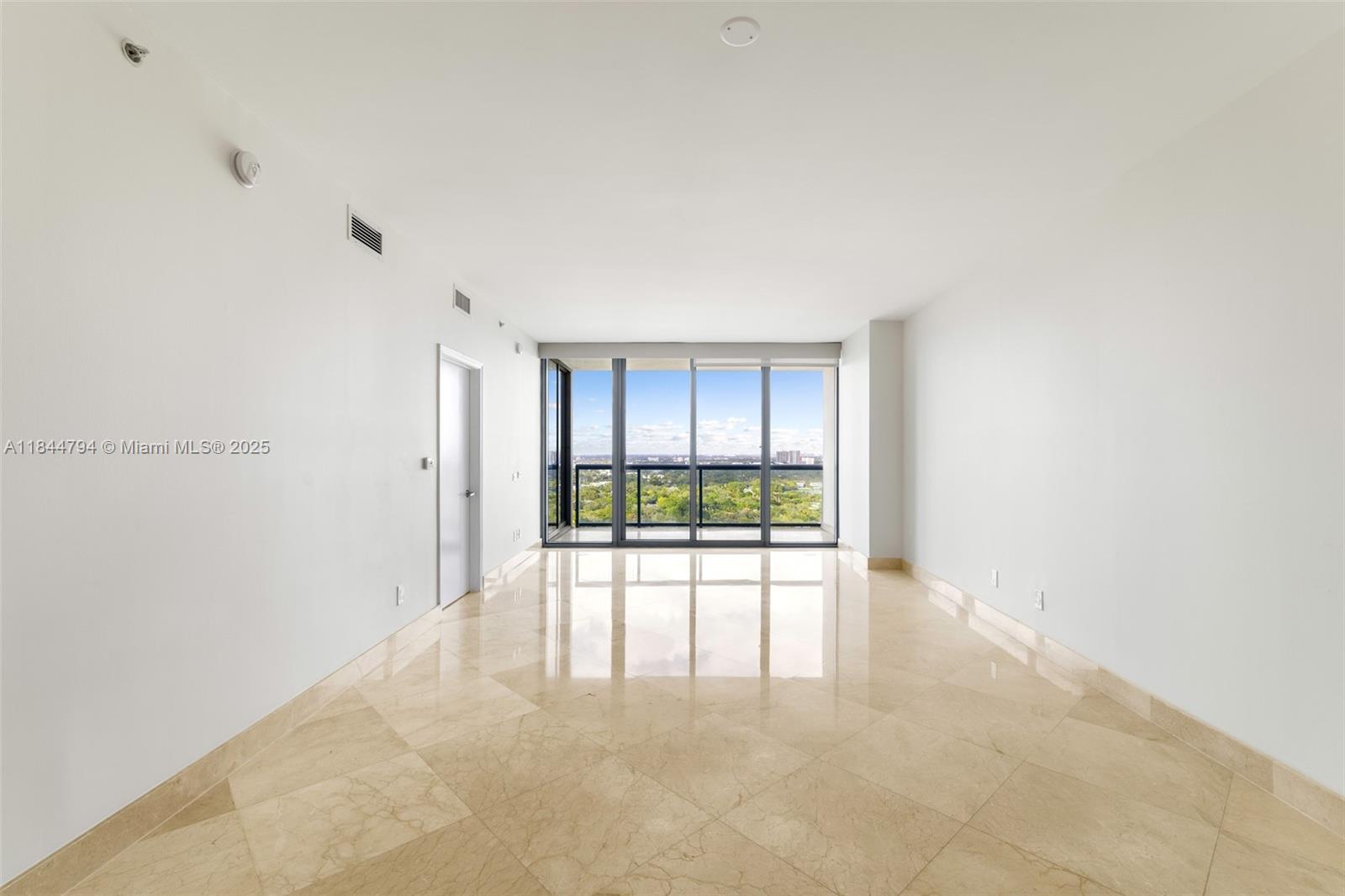 image Blue Condo12
