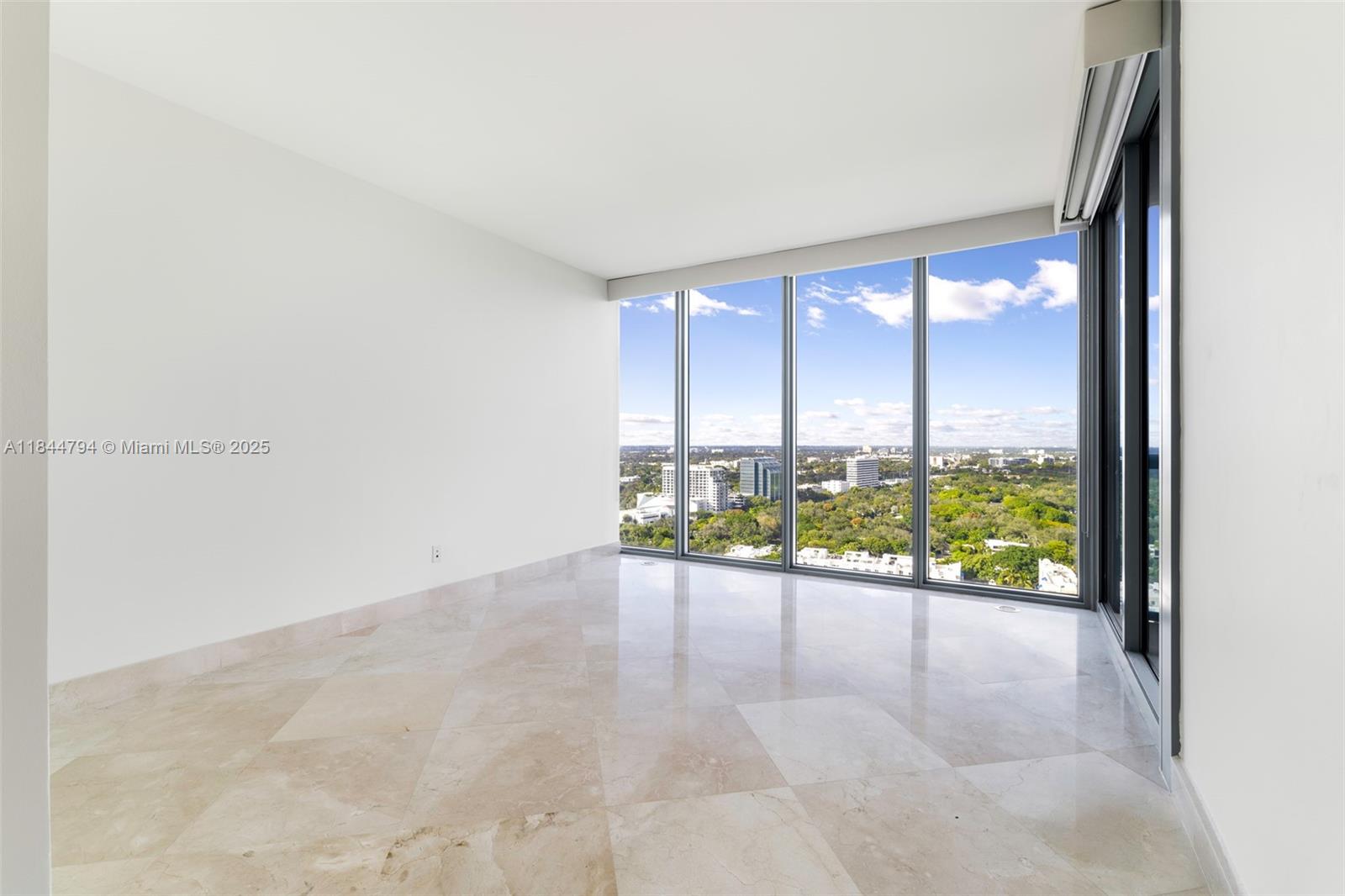 image Blue Condo14