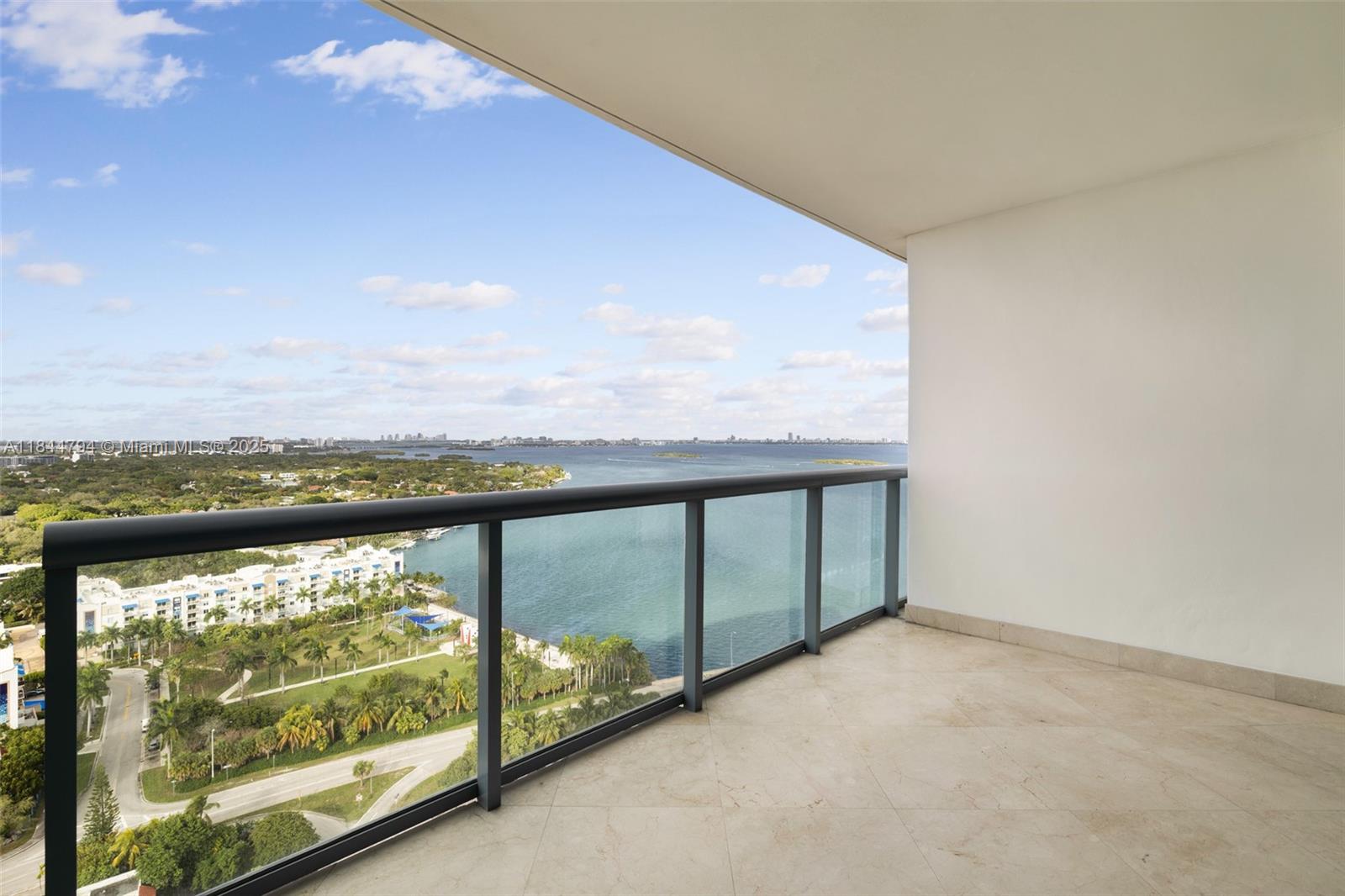 image Blue Condo1