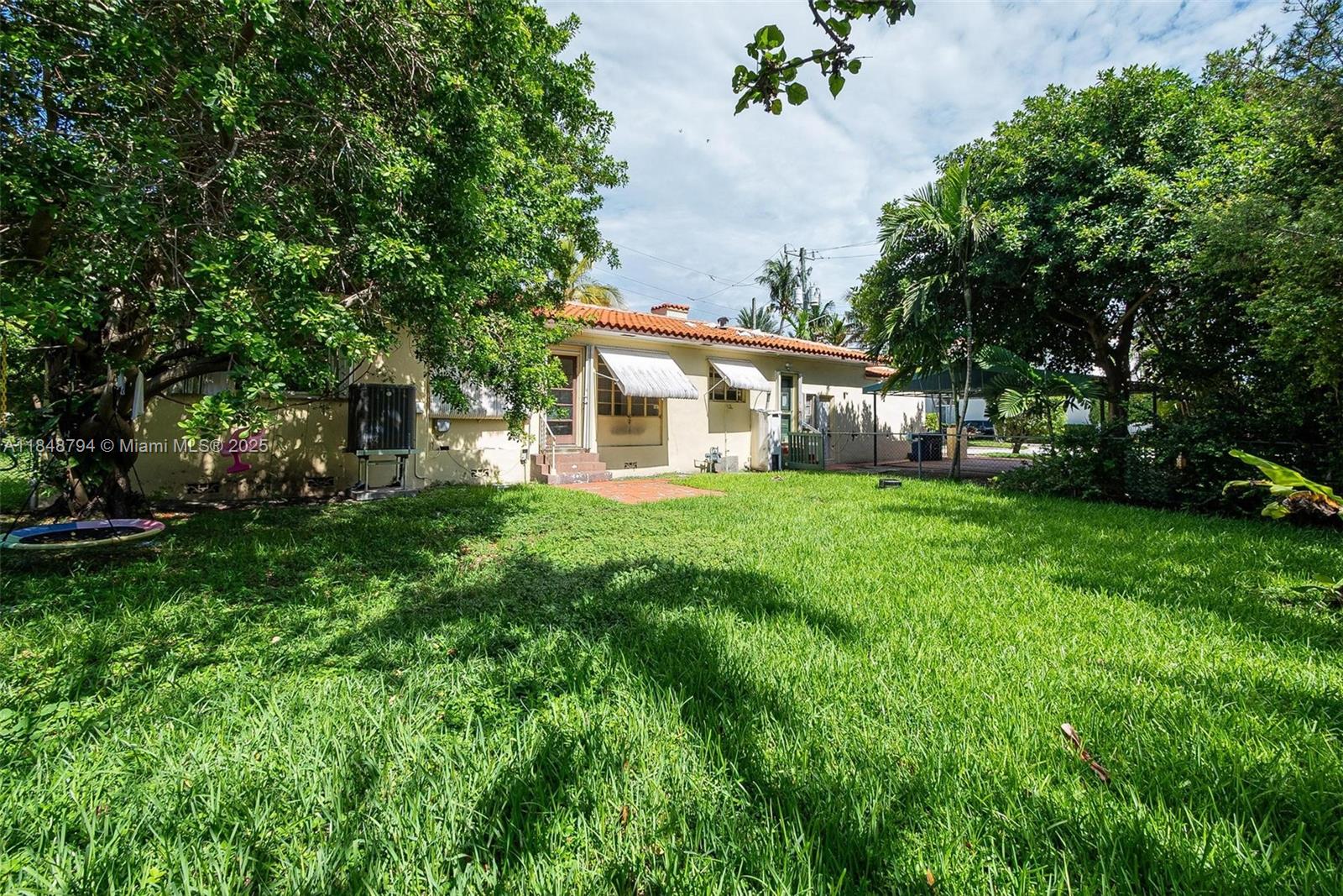 9400 Abbott Ave Surfside, FL 33154