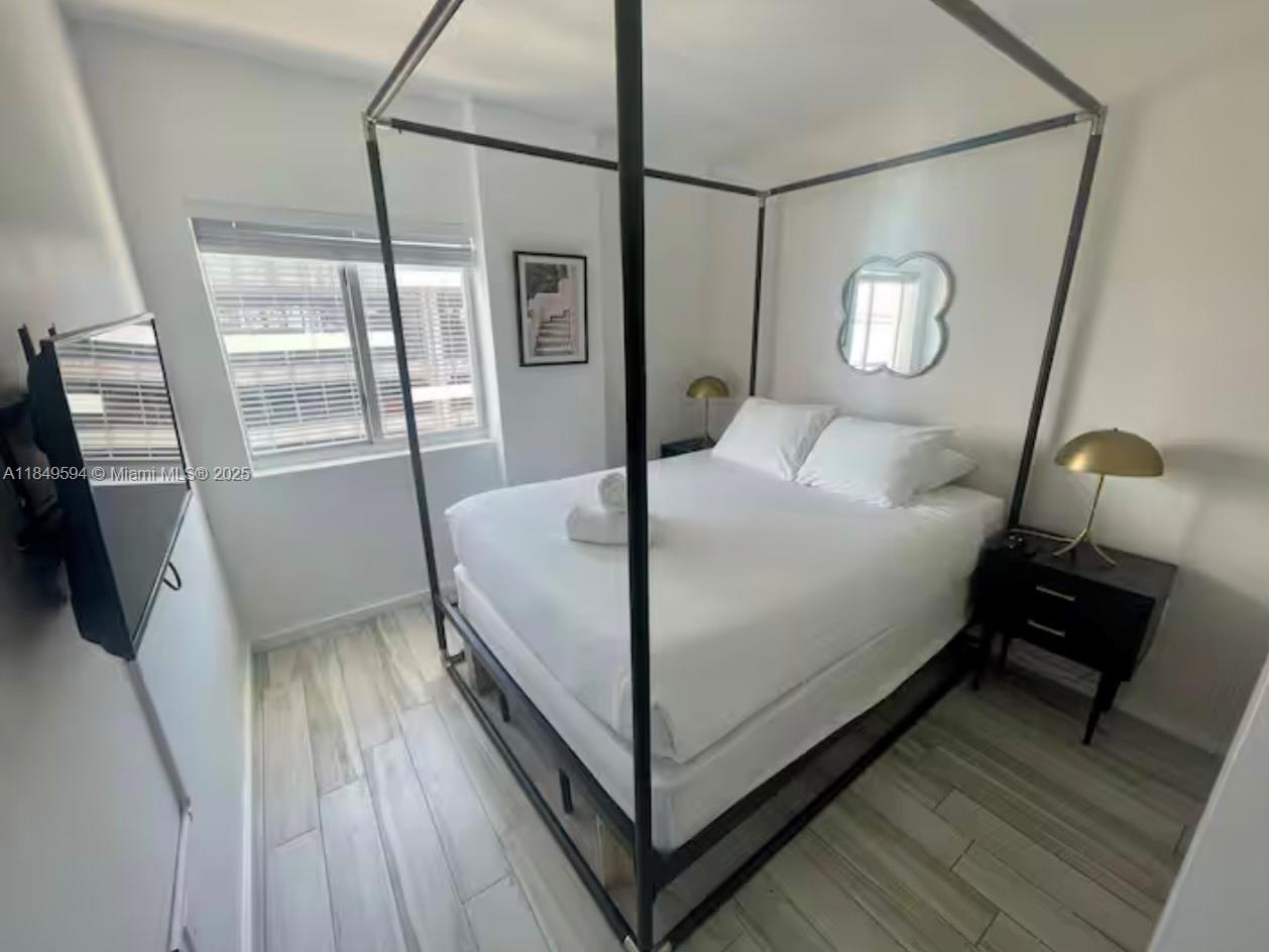 image Emilia Condo8