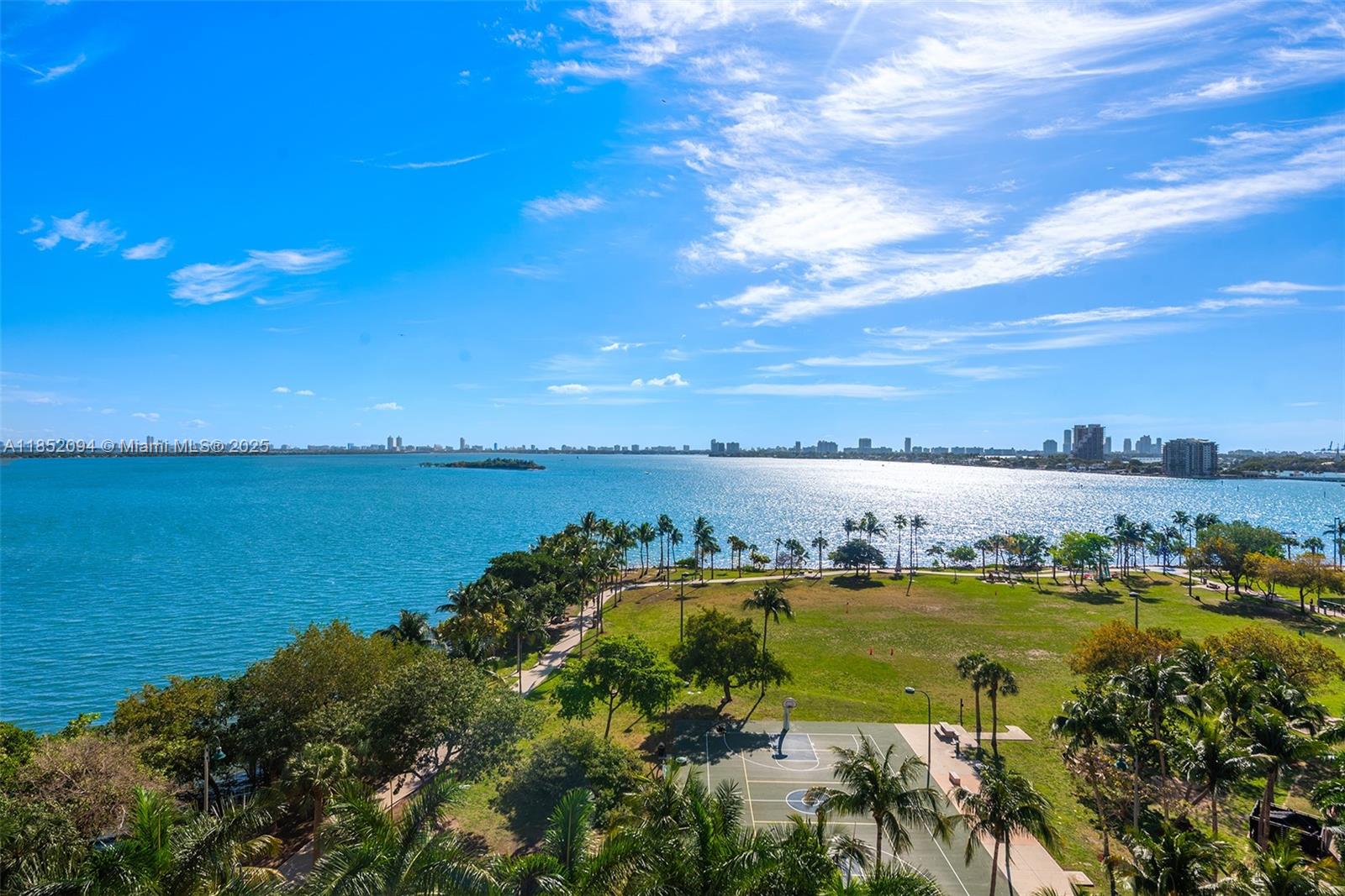 2000 N Bayshore Dr #910
