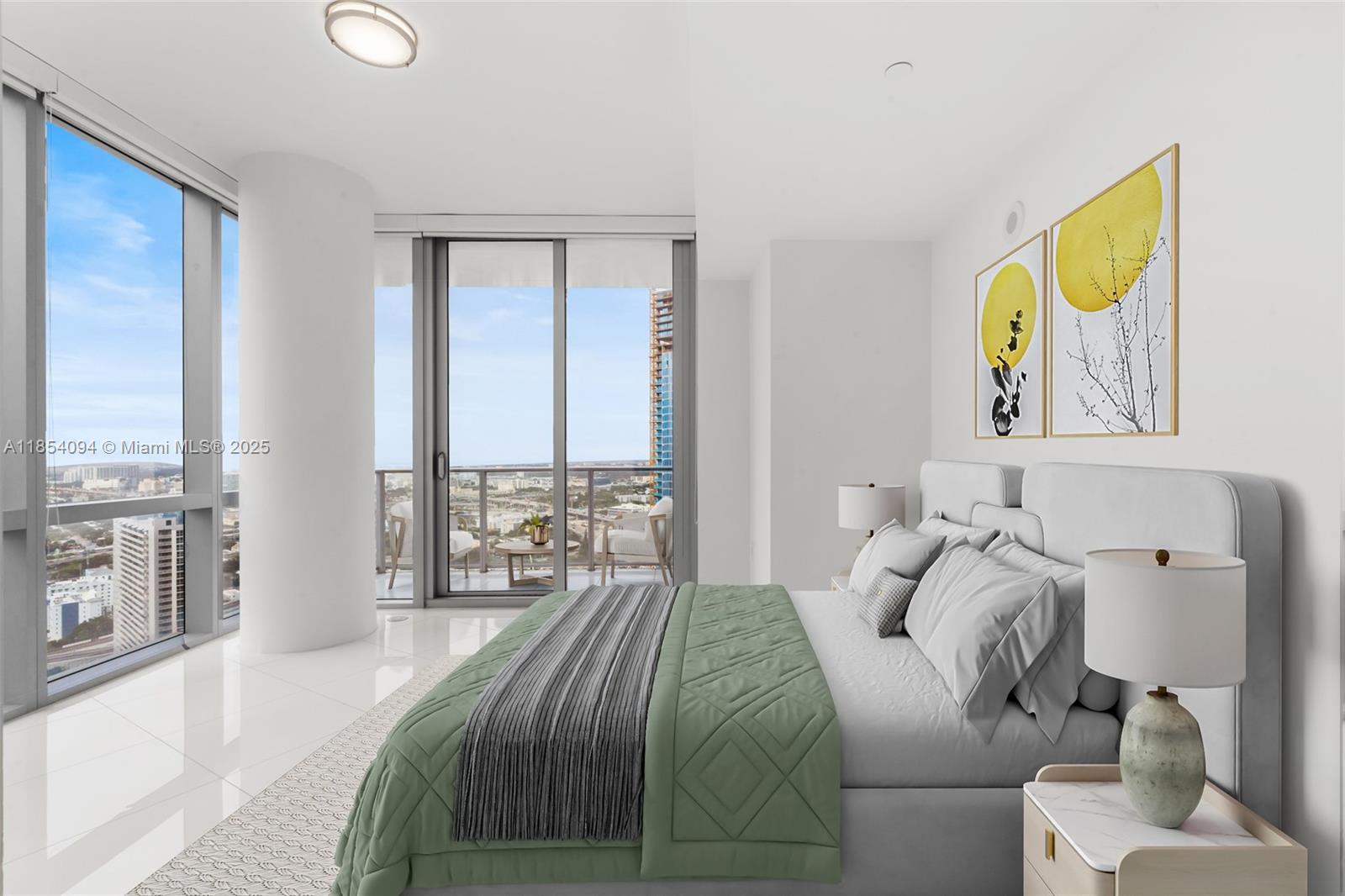 image Paramount Miami Worldcent10