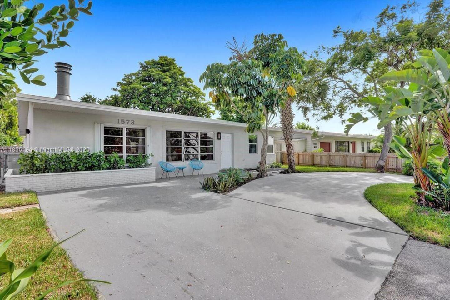 1573 NE 30th Ct
