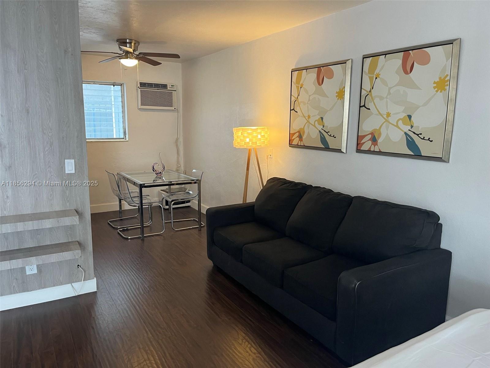 740 Michigan Ave #9