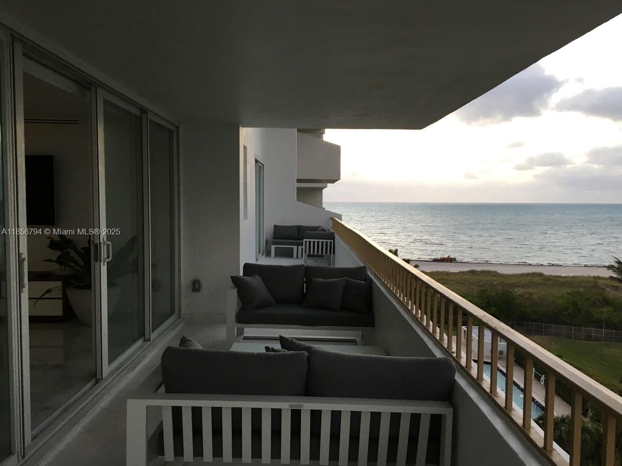 177 Ocean Ln Dr #709
