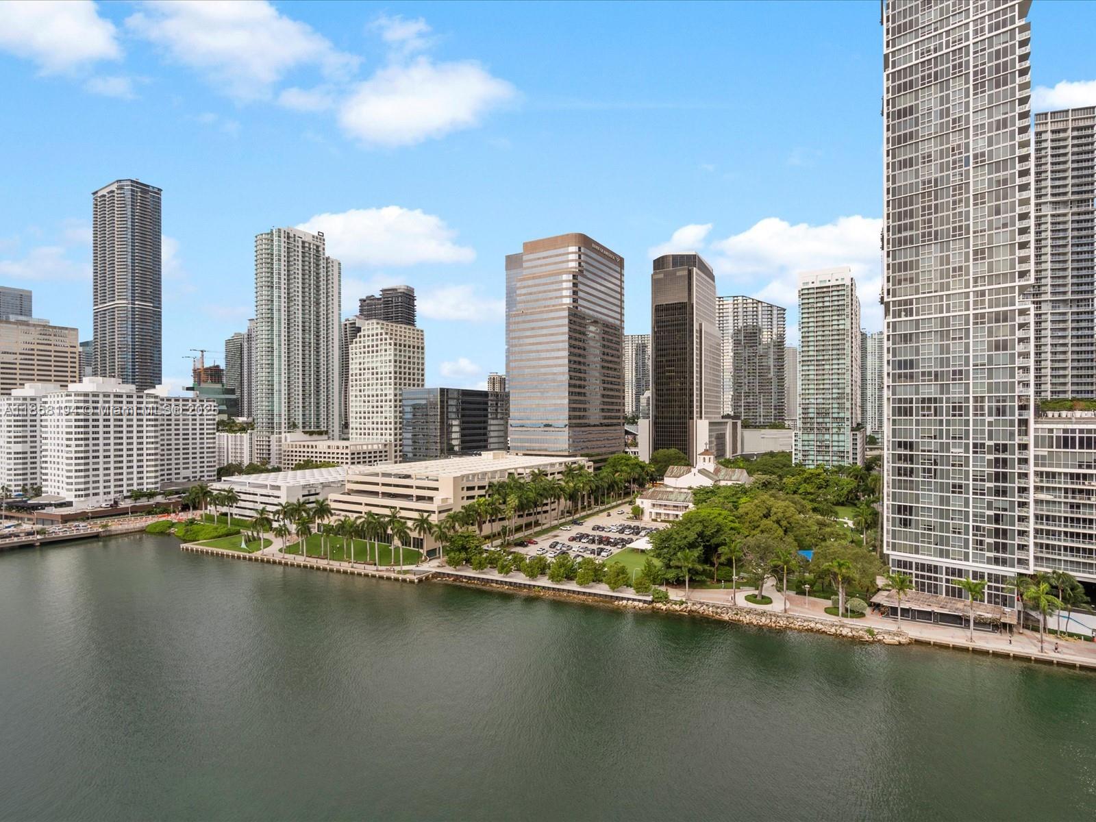 image Courvoisier Courts Condo1