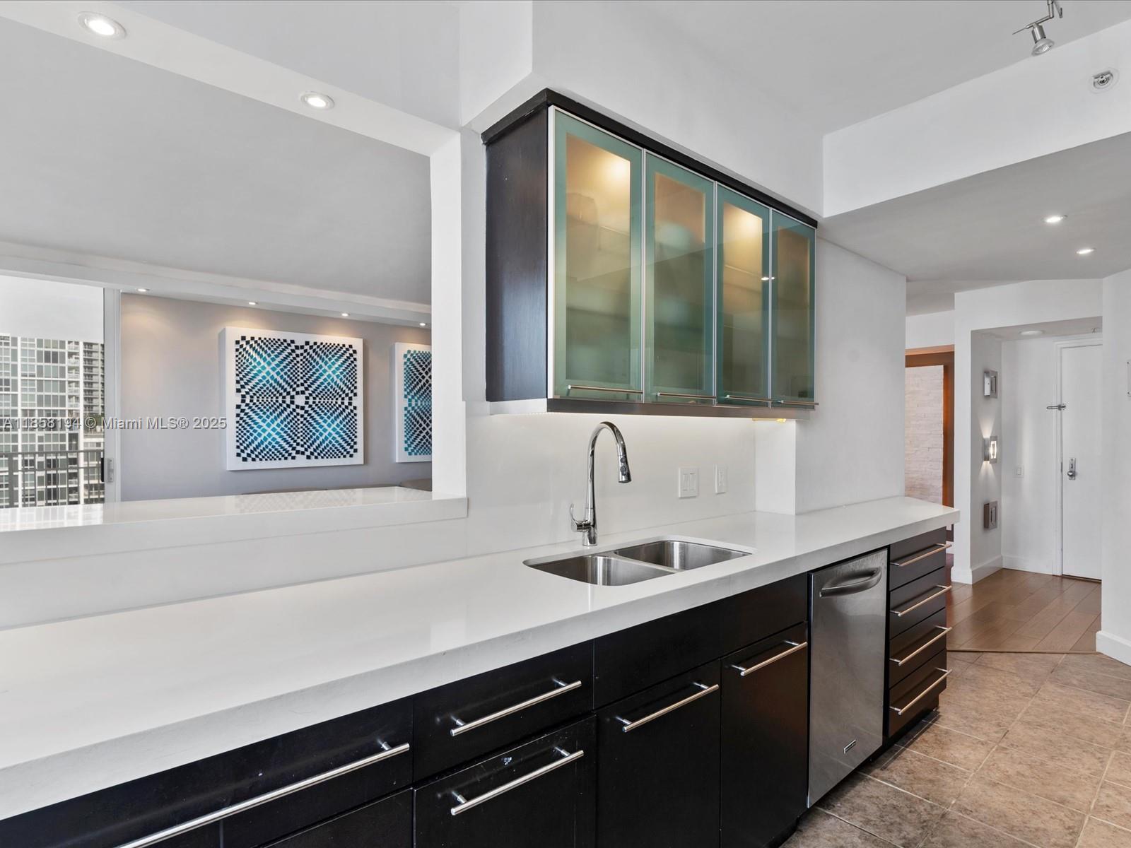 image Courvoisier Courts Condo22