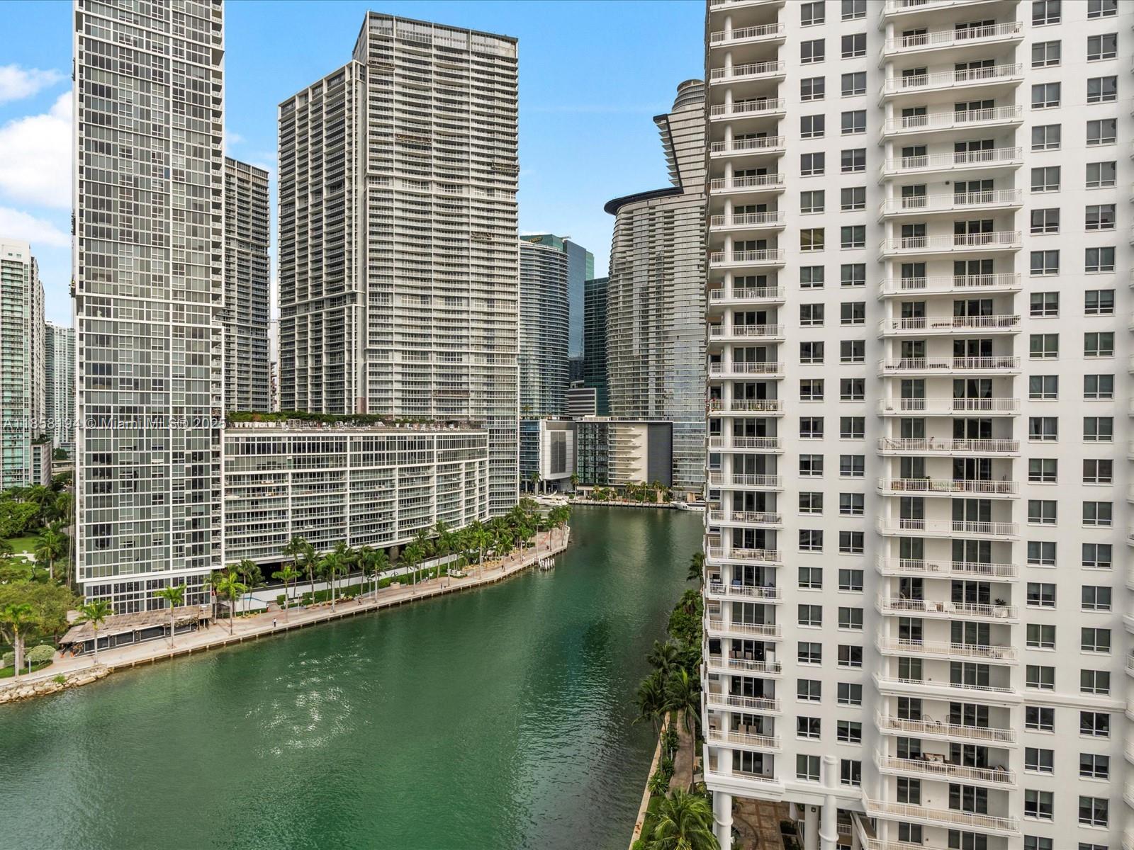 image Courvoisier Courts Condo2