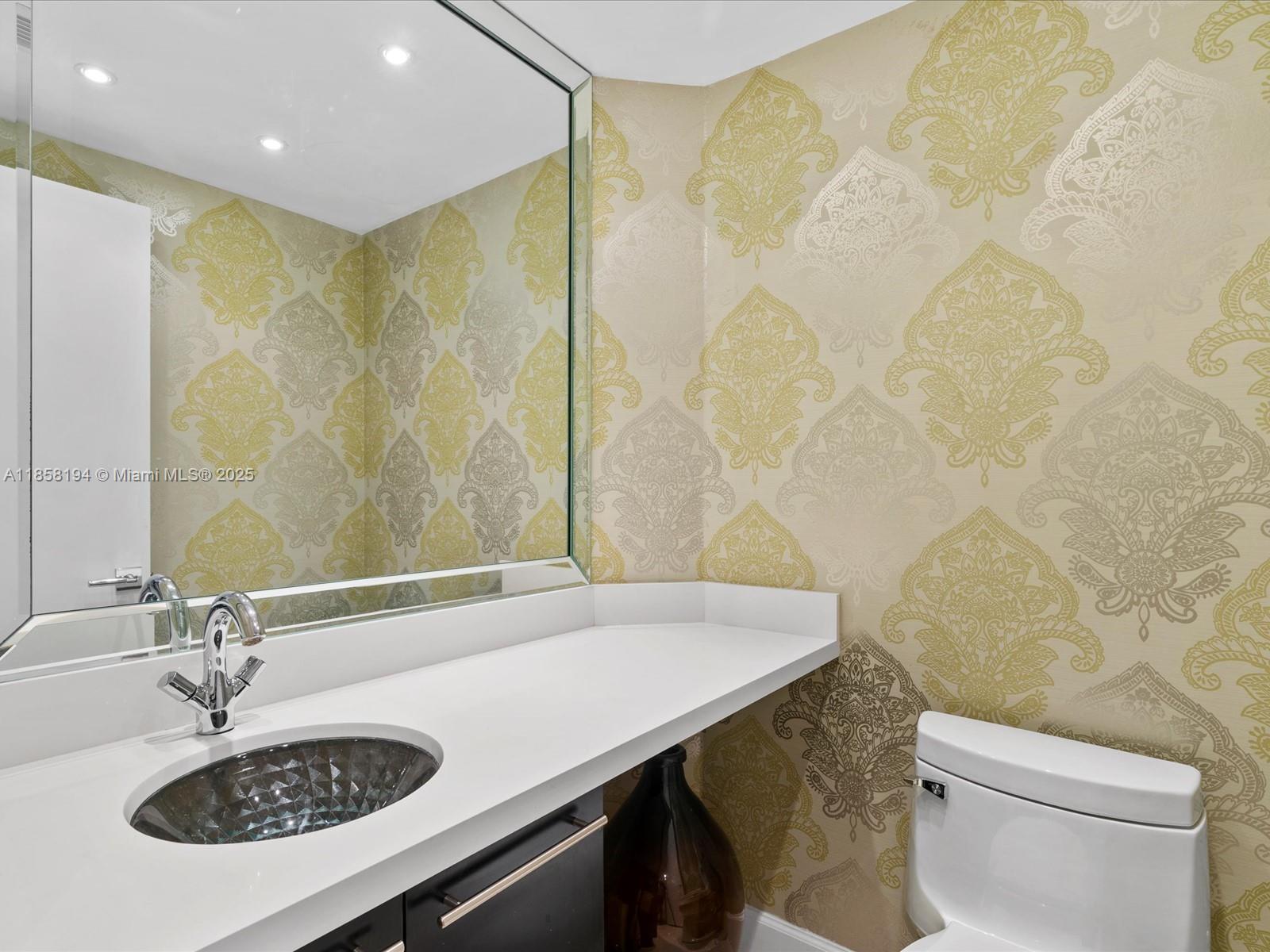 image Courvoisier Courts Condo29