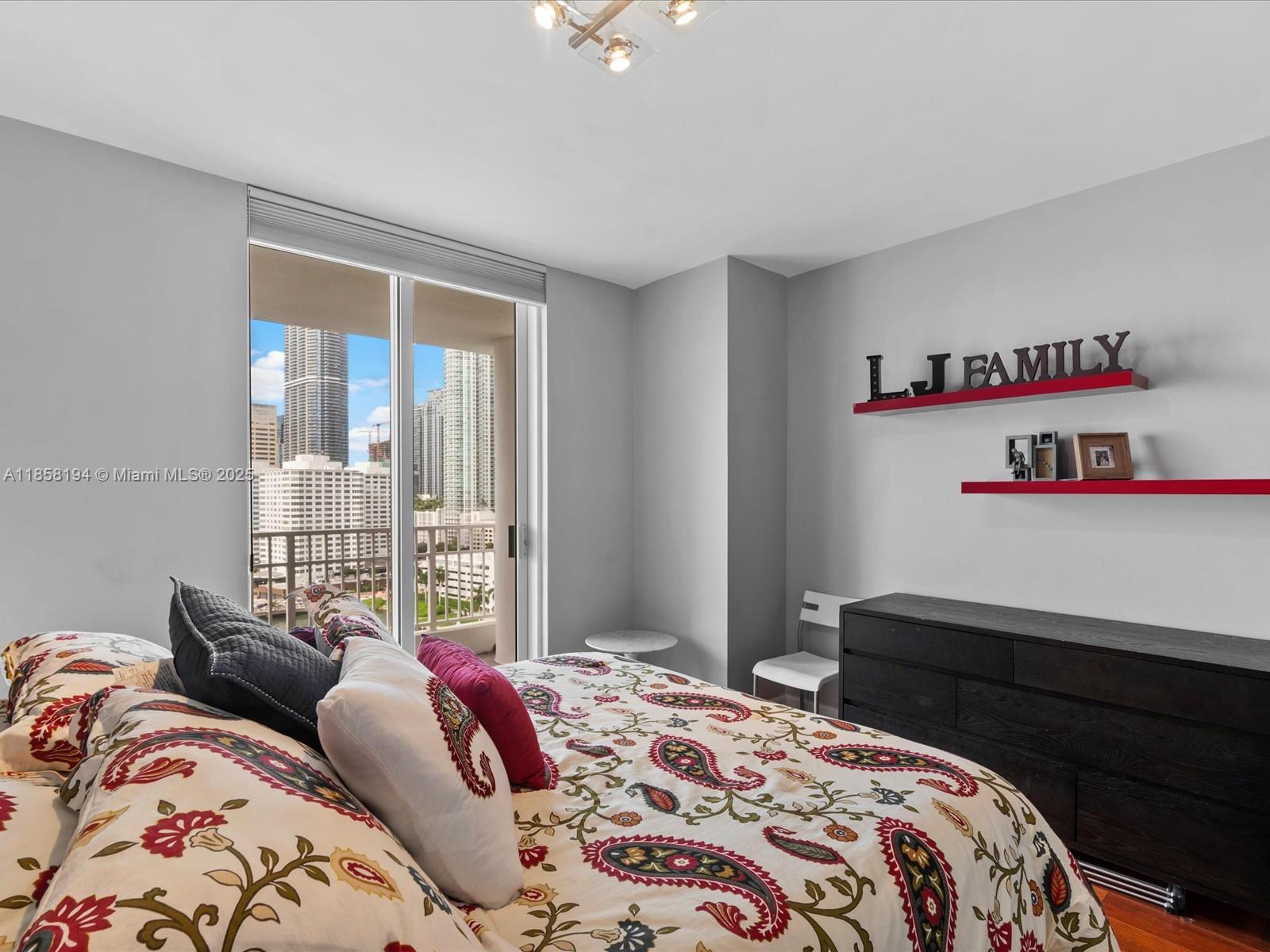 image Courvoisier Courts Condo31