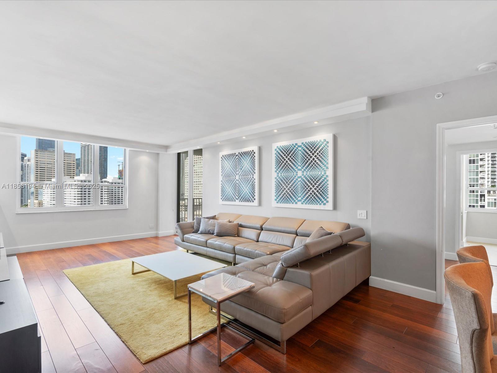 image Courvoisier Courts Condo3