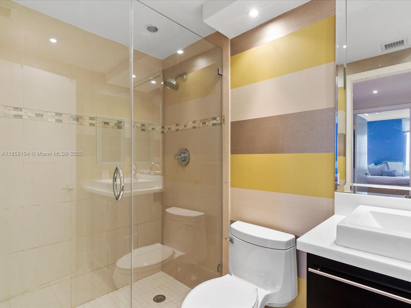 image Courvoisier Courts Condo40