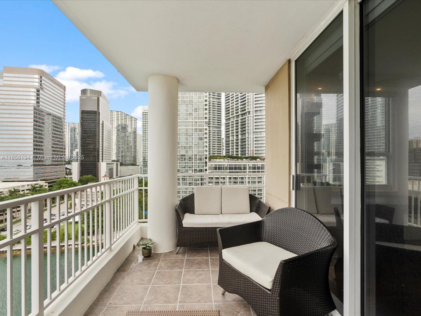 image Courvoisier Courts Condo45