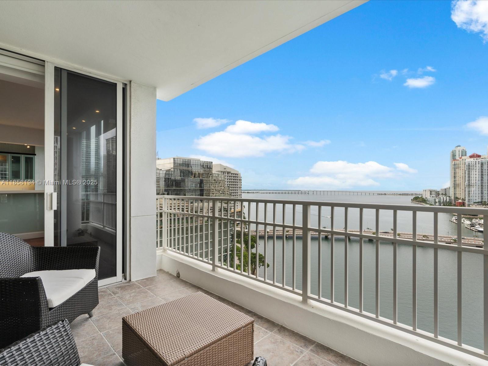 image Courvoisier Courts Condo48