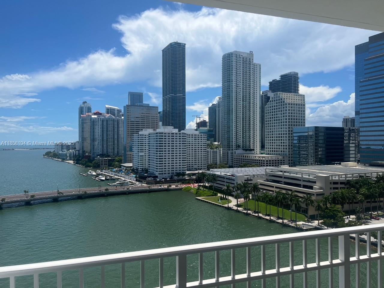 image Courvoisier Courts Condo57