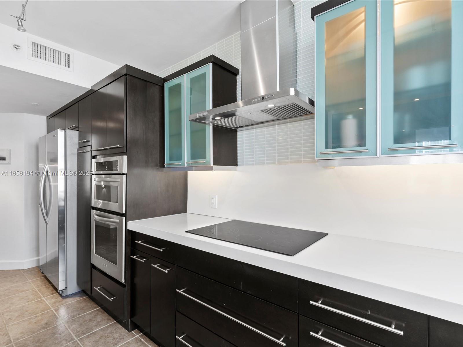 image Courvoisier Courts Condo7