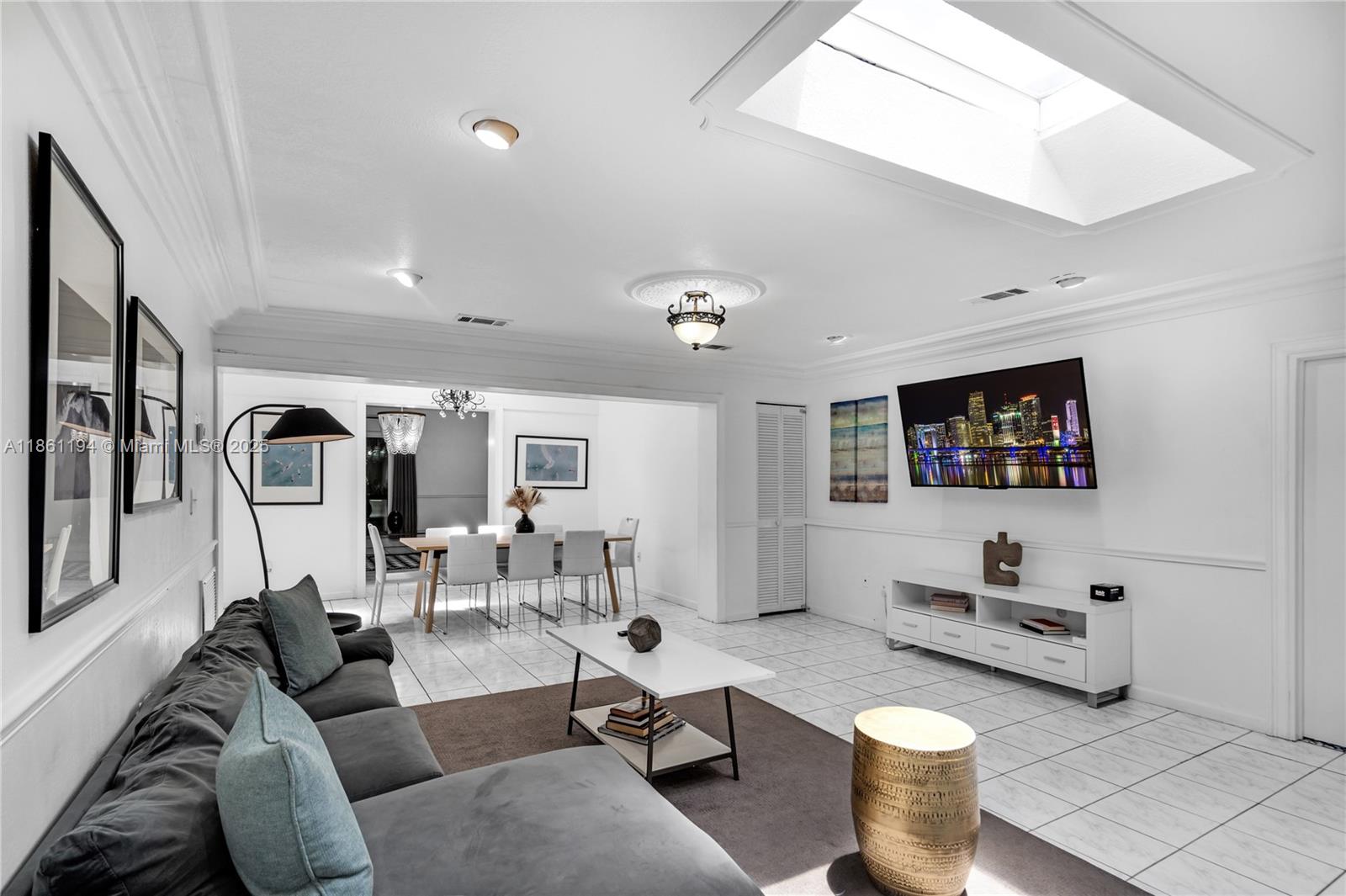 520 SW 22nd Rd Miami, FL 33129