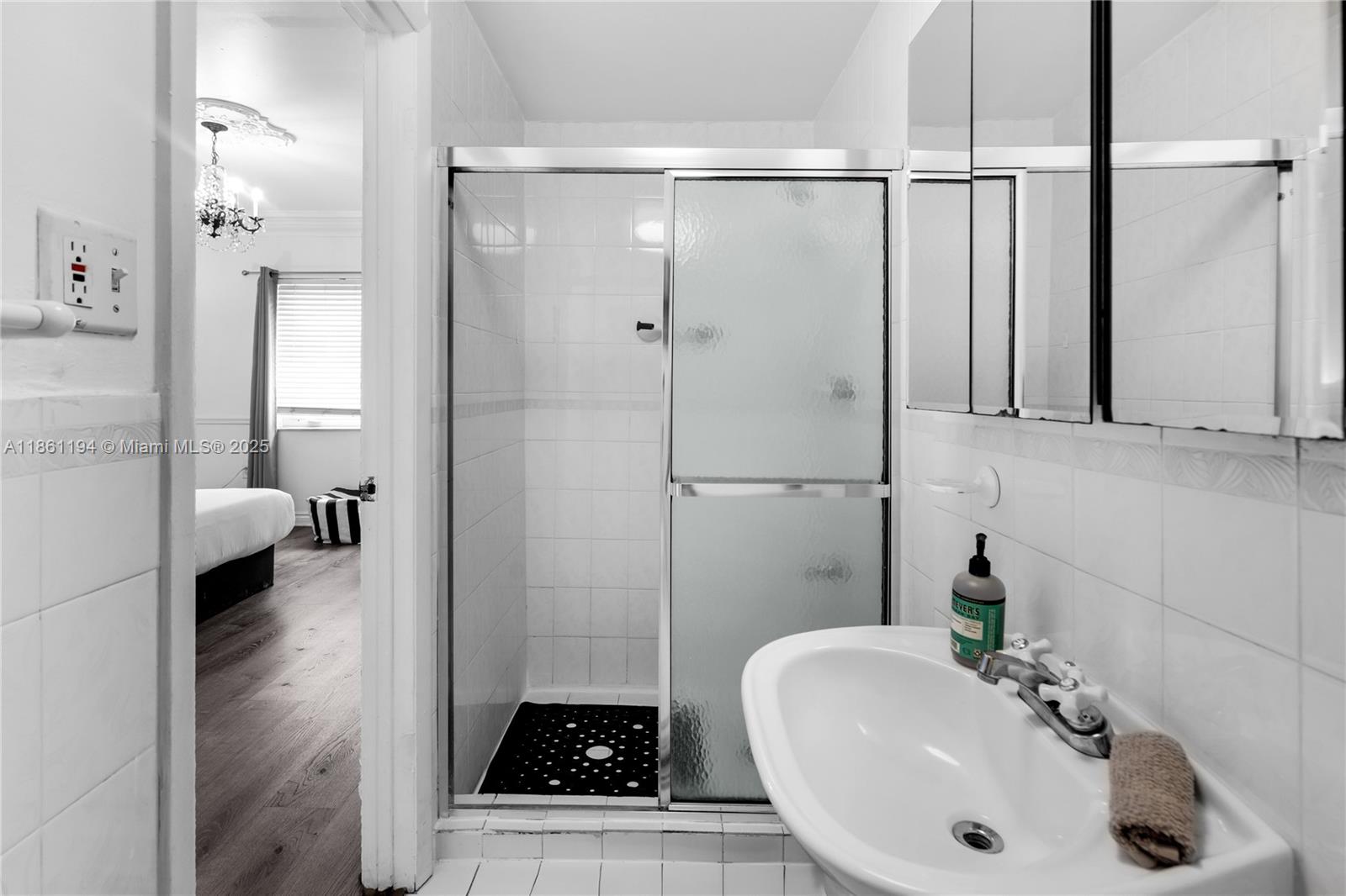 520 SW 22nd Rd Miami, FL 33129