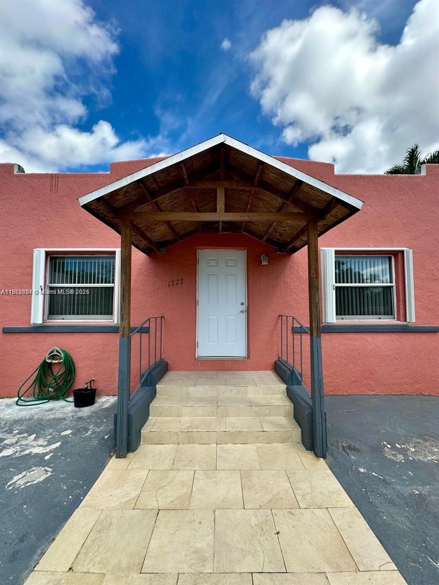 1773 NW 19th St #3-28