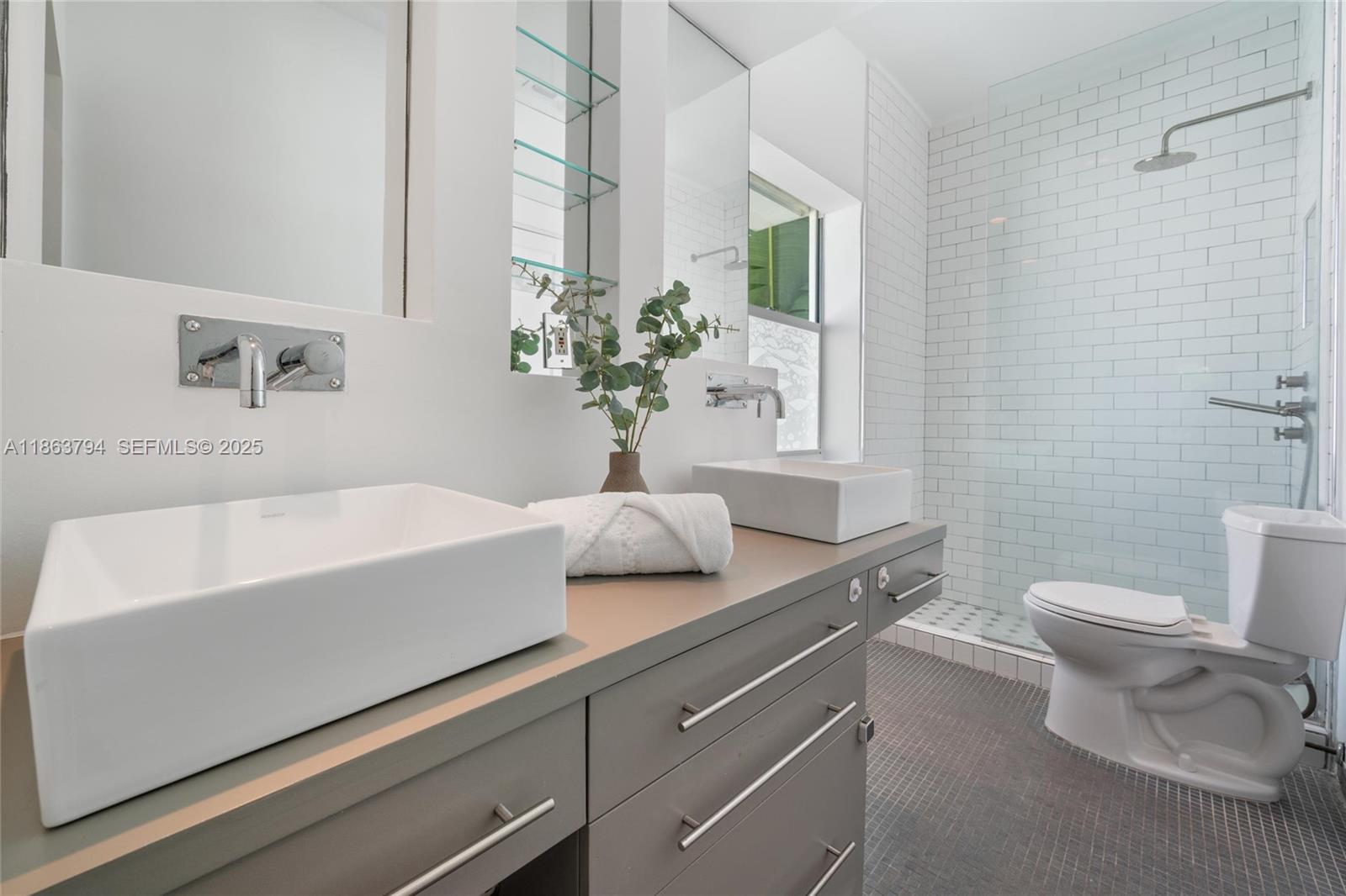 4015 N Meridian Ave #4 Miami Beach, FL 33140