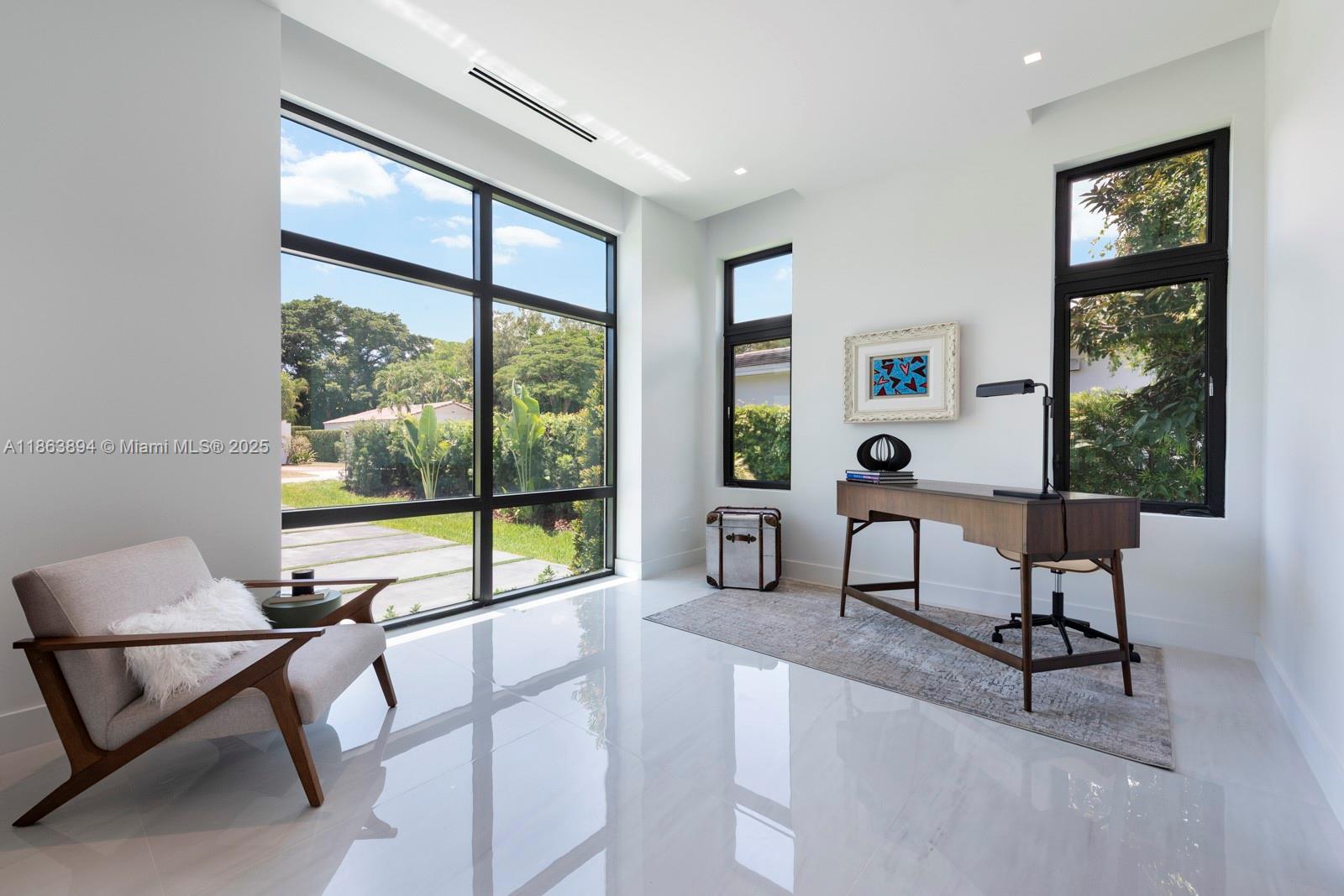 941 NE 92nd St Miami Shores, FL 33138