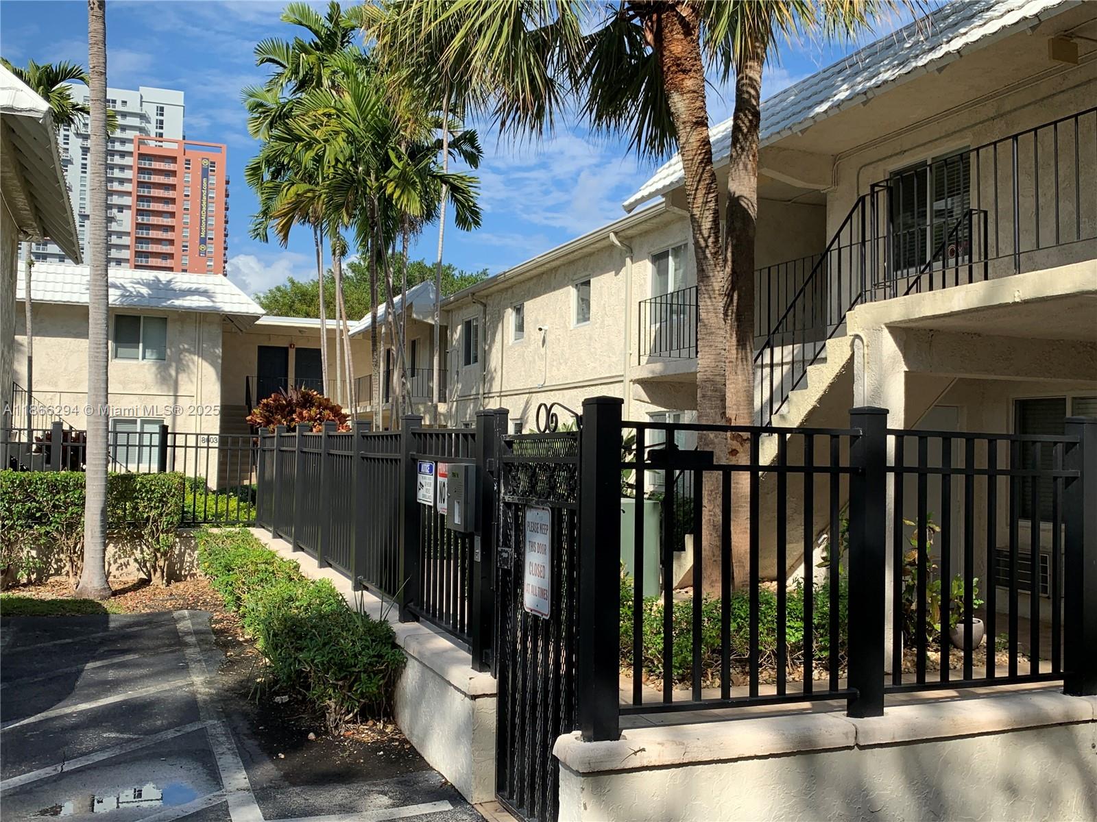 8605 SW 68th Ct #1 Pinecrest, FL 33156