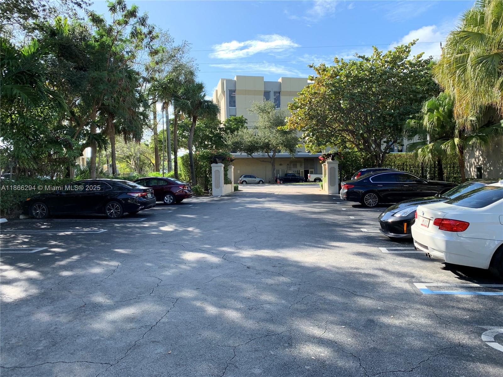 8605 SW 68th Ct #1 Pinecrest, FL 33156