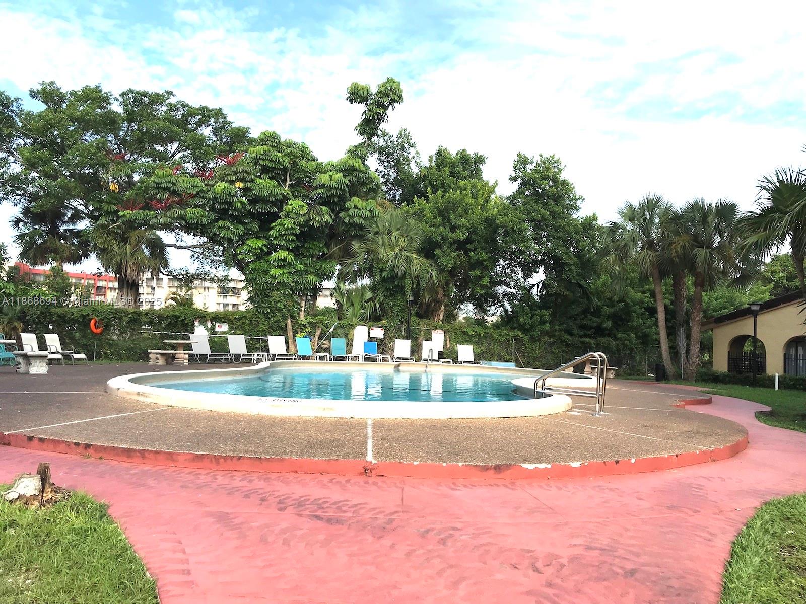 9440 Fontainebleau Blvd #406,Miami, FL 33172