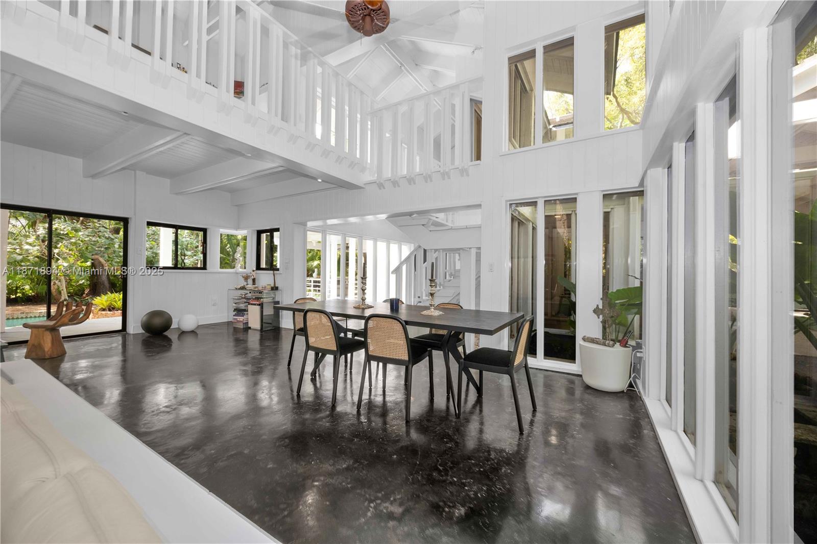 5600 Oakwood Ln Coral Gables, FL 33156