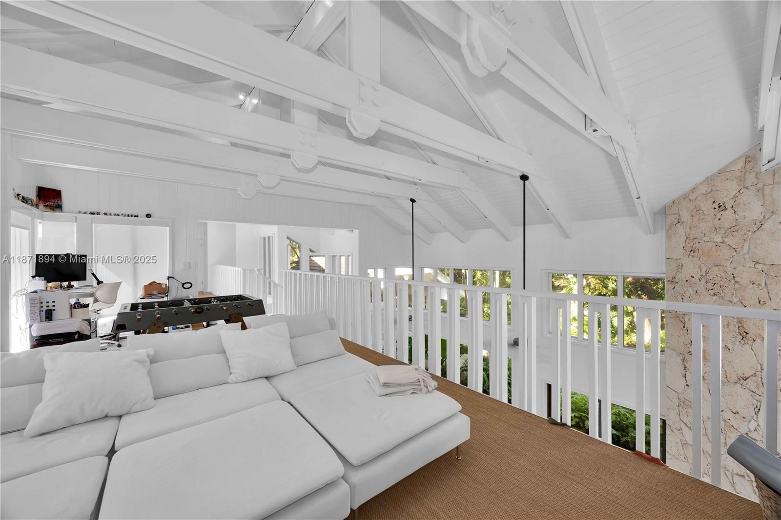 5600 Oakwood Ln Coral Gables, FL 33156