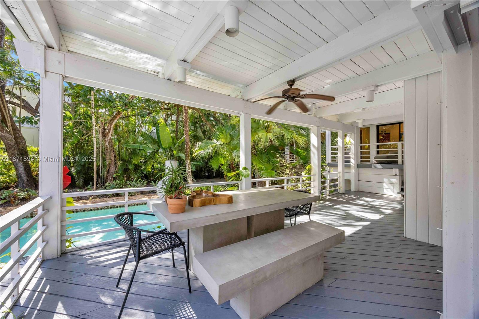 5600 Oakwood Ln Coral Gables, FL 33156