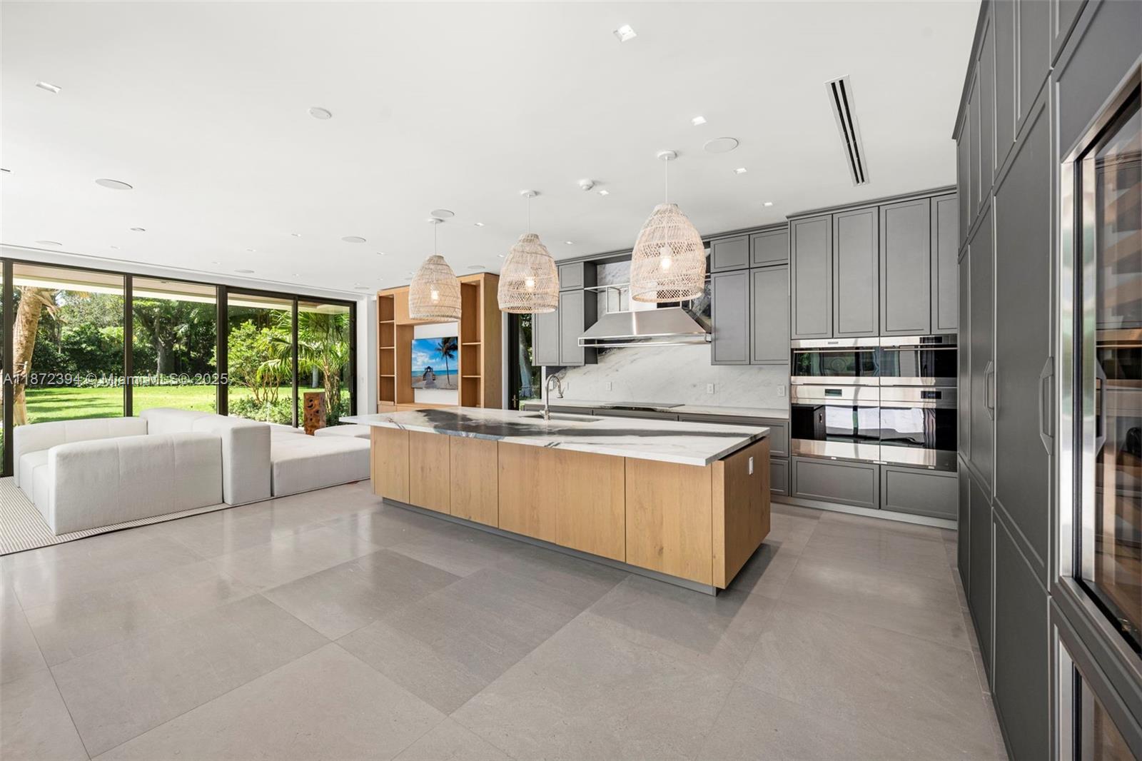 9440 Old Cutler Ln Coral Gables, FL 33156 9440 Old Cutler Ln Coral Gables, FL 33156