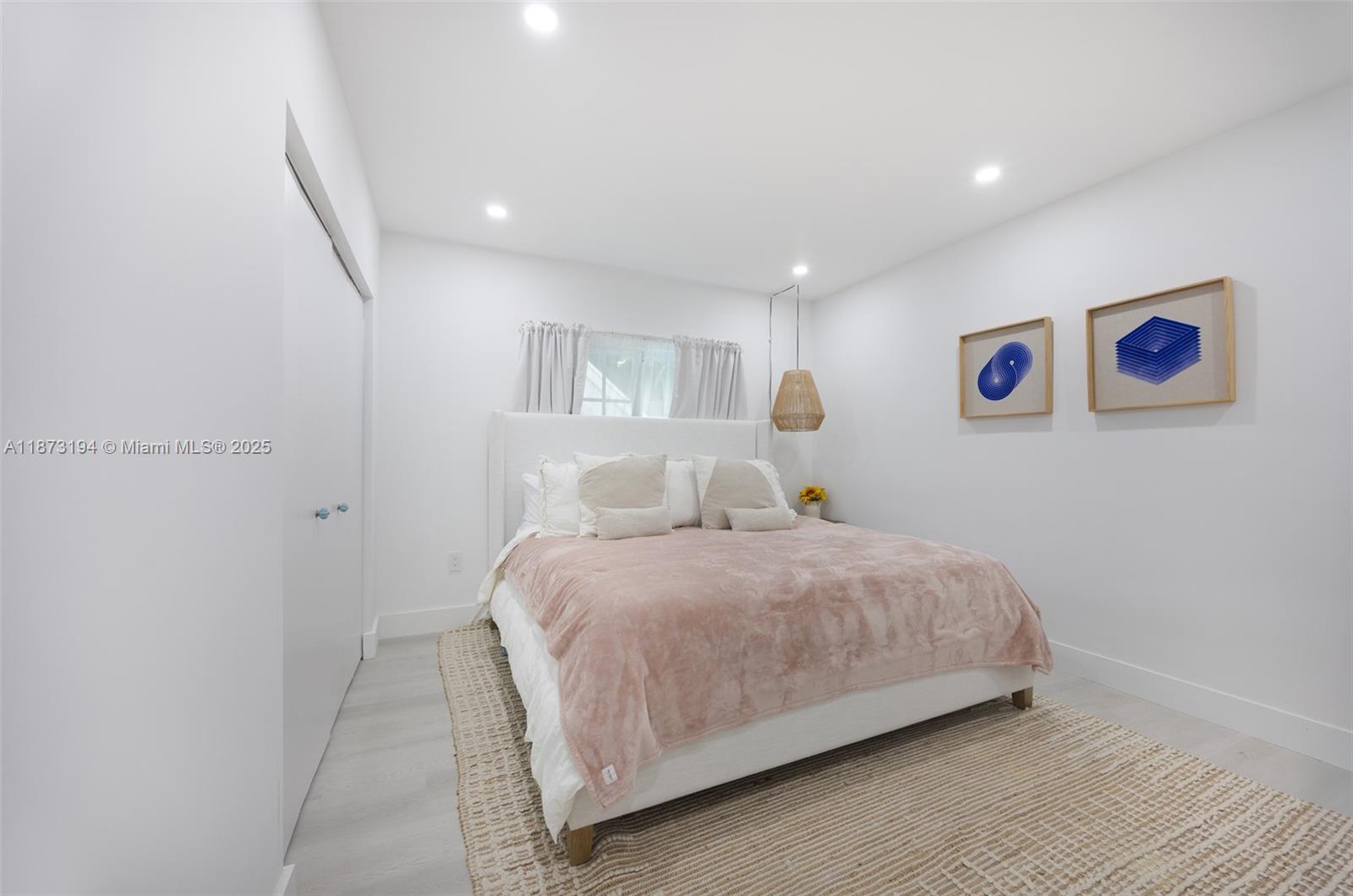 3951 Park Dr Coconut Grove, FL 33133