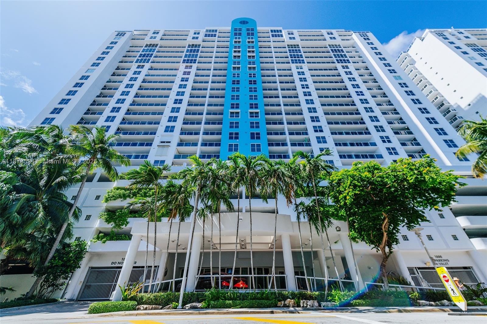 1800 Sunset Harbour Dr #703