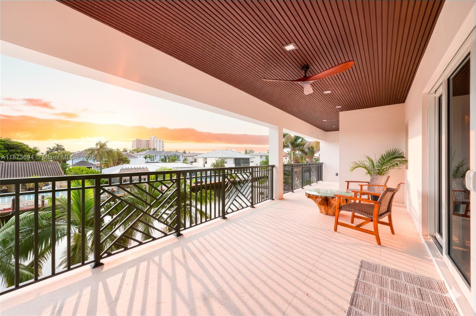 3740 NE 29th Ave Lighthouse Point, FL 33064