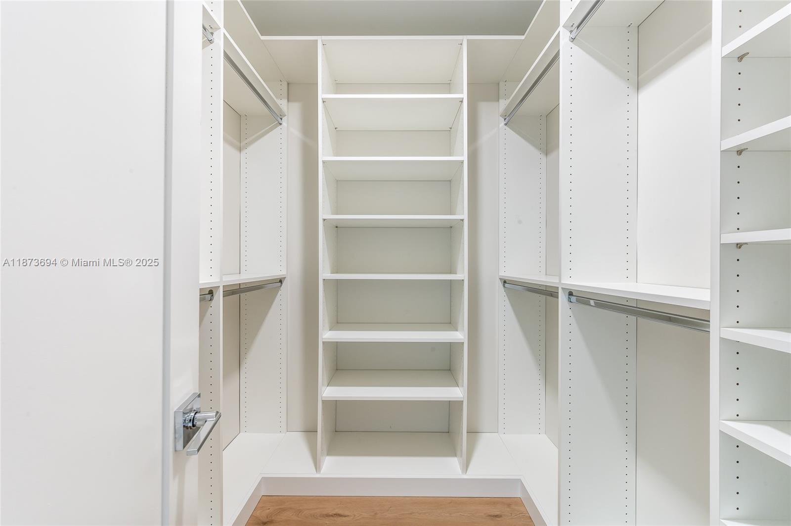 3740 NE 29th Ave Lighthouse Point, FL 33064