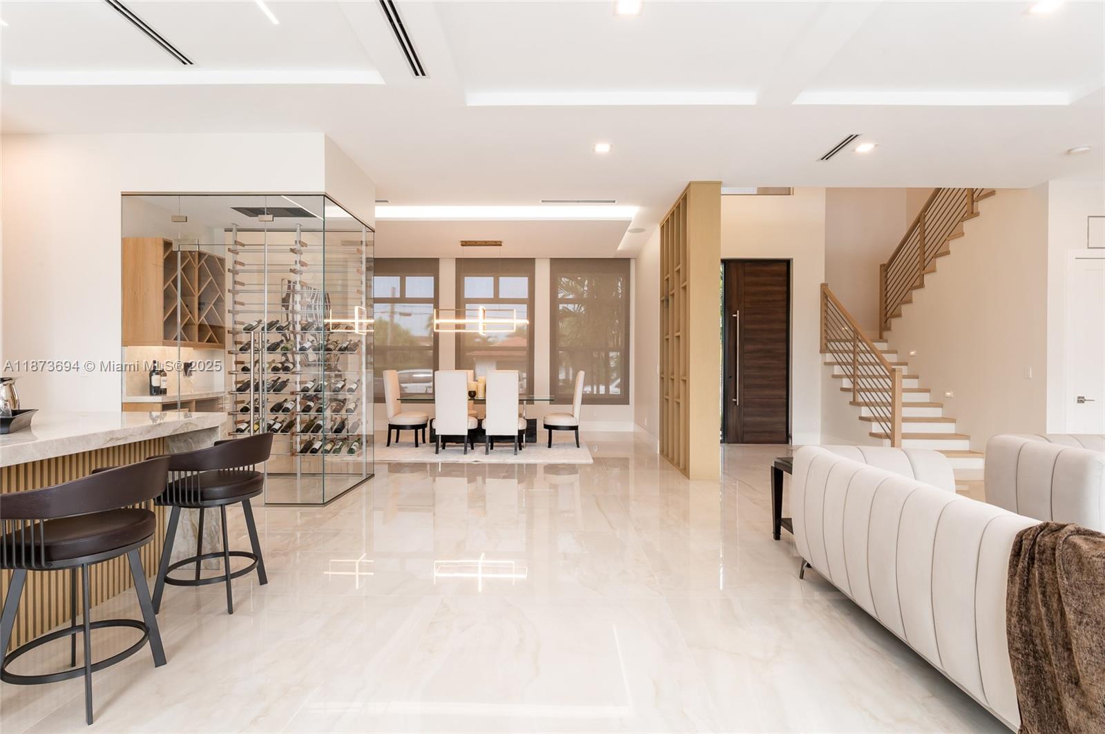 3740 NE 29th Ave Lighthouse Point, FL 33064