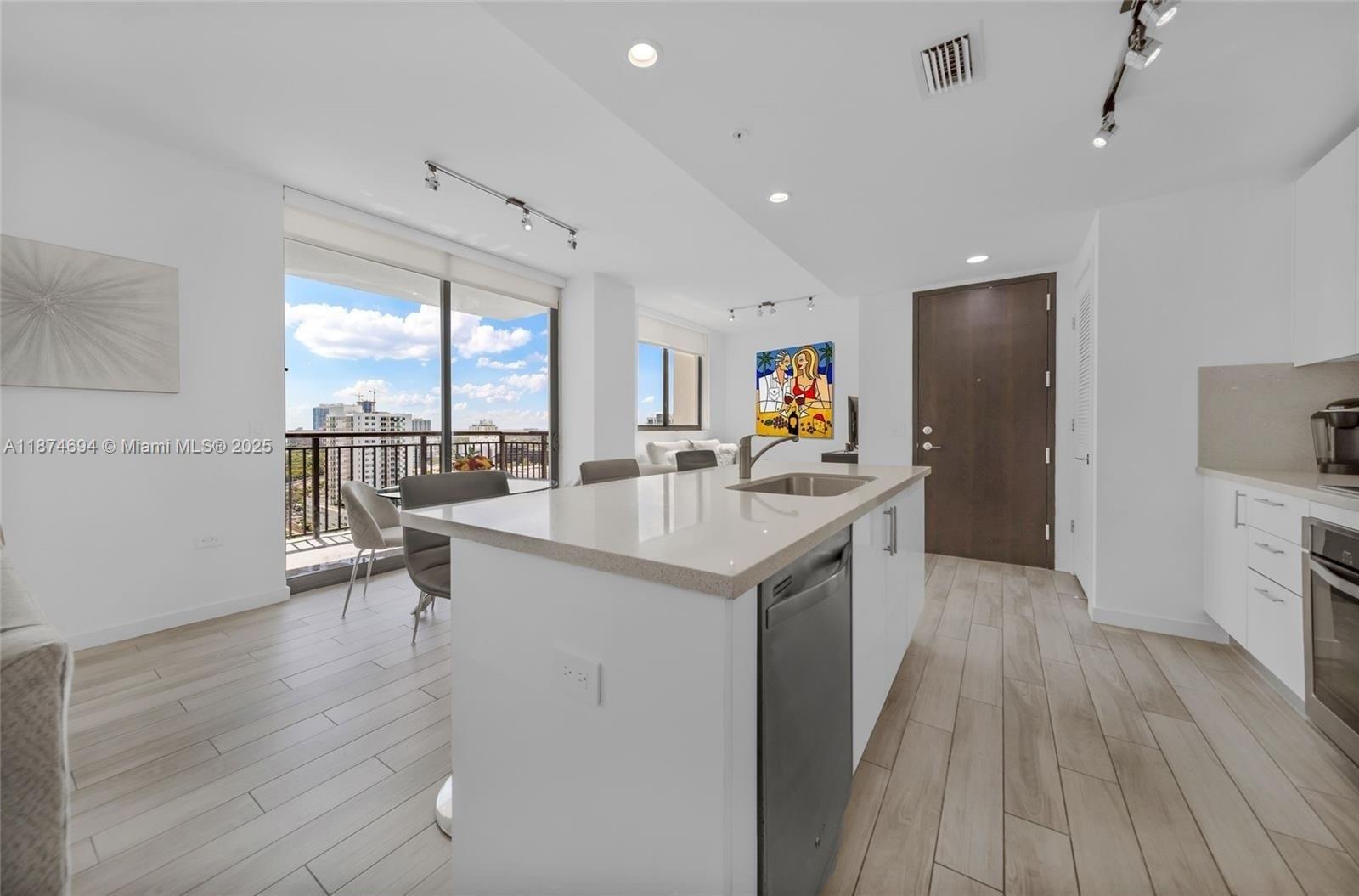 999 SW 1st Ave #1903