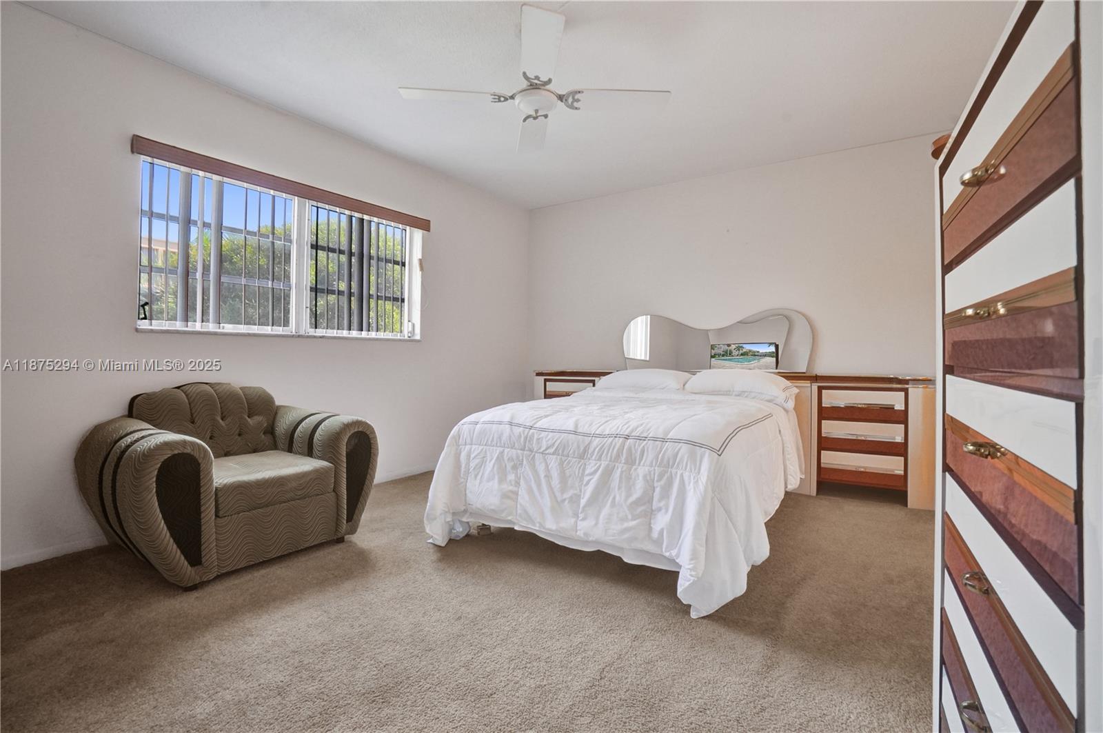 218 NE 12th Ave #302