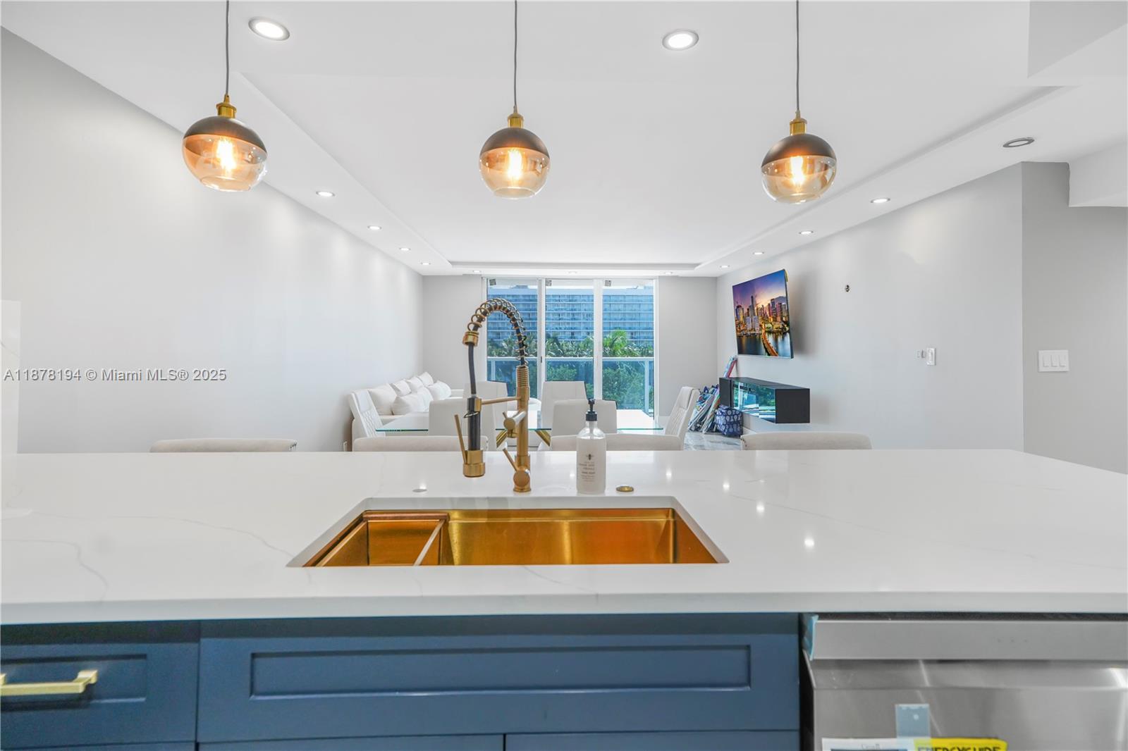 3800 S Ocean Dr #407