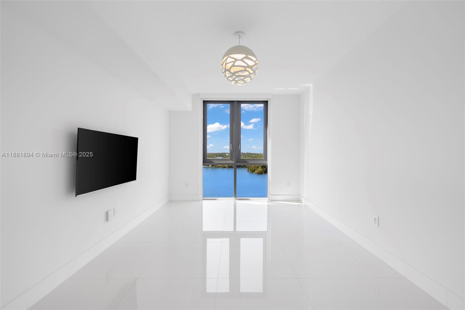 17111 Biscayne Blvd #1110 North Miami Beach, FL 33160