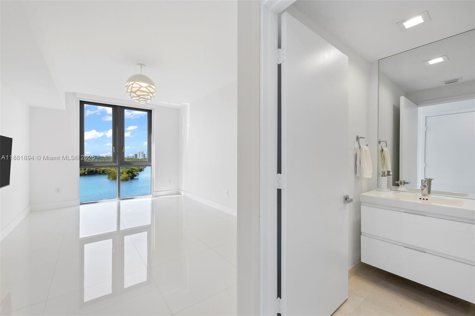 17111 Biscayne Blvd #1110 North Miami Beach, FL 33160
